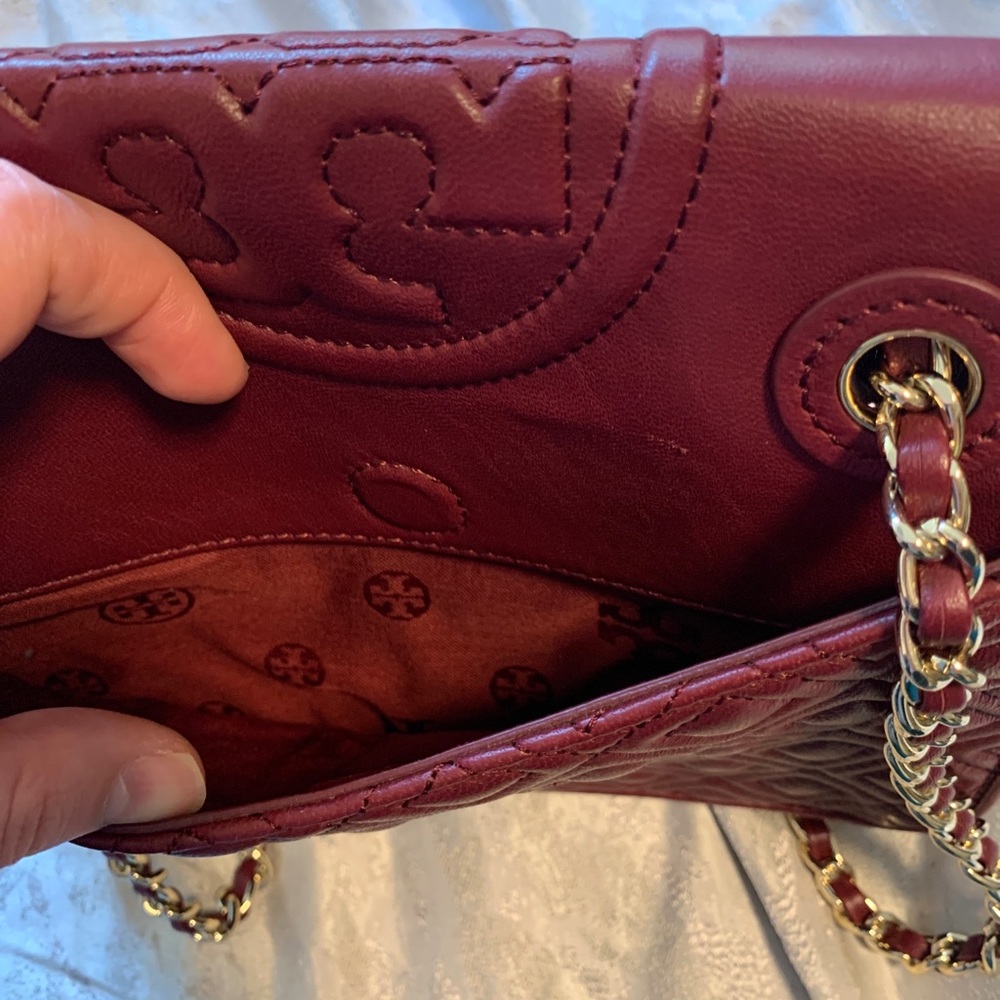 *SOLD* Tory Burch Fleming Crossbody in Dark Red - Picture 9 of 12